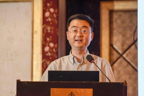 國家強(qiáng)制性標(biāo)準(zhǔn)《個(gè)體防護(hù)裝備配備規(guī)范》宣貫會(huì)在我市召開，為優(yōu)勢產(chǎn)業(yè)集聚發(fā)展提供技術(shù)支撐和安全保障